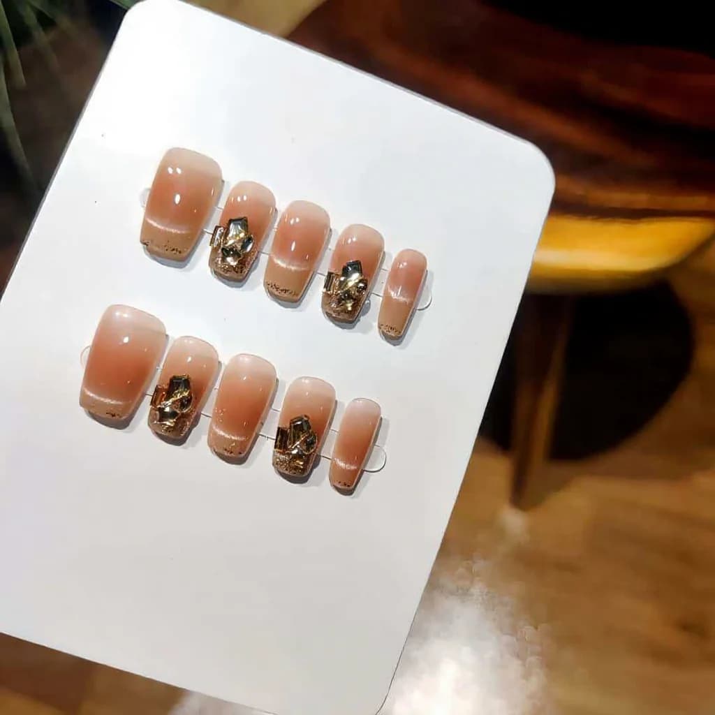 Painettavat kynnet Cat Eye Blush Strass Lyhyt Coffin 30 kpl