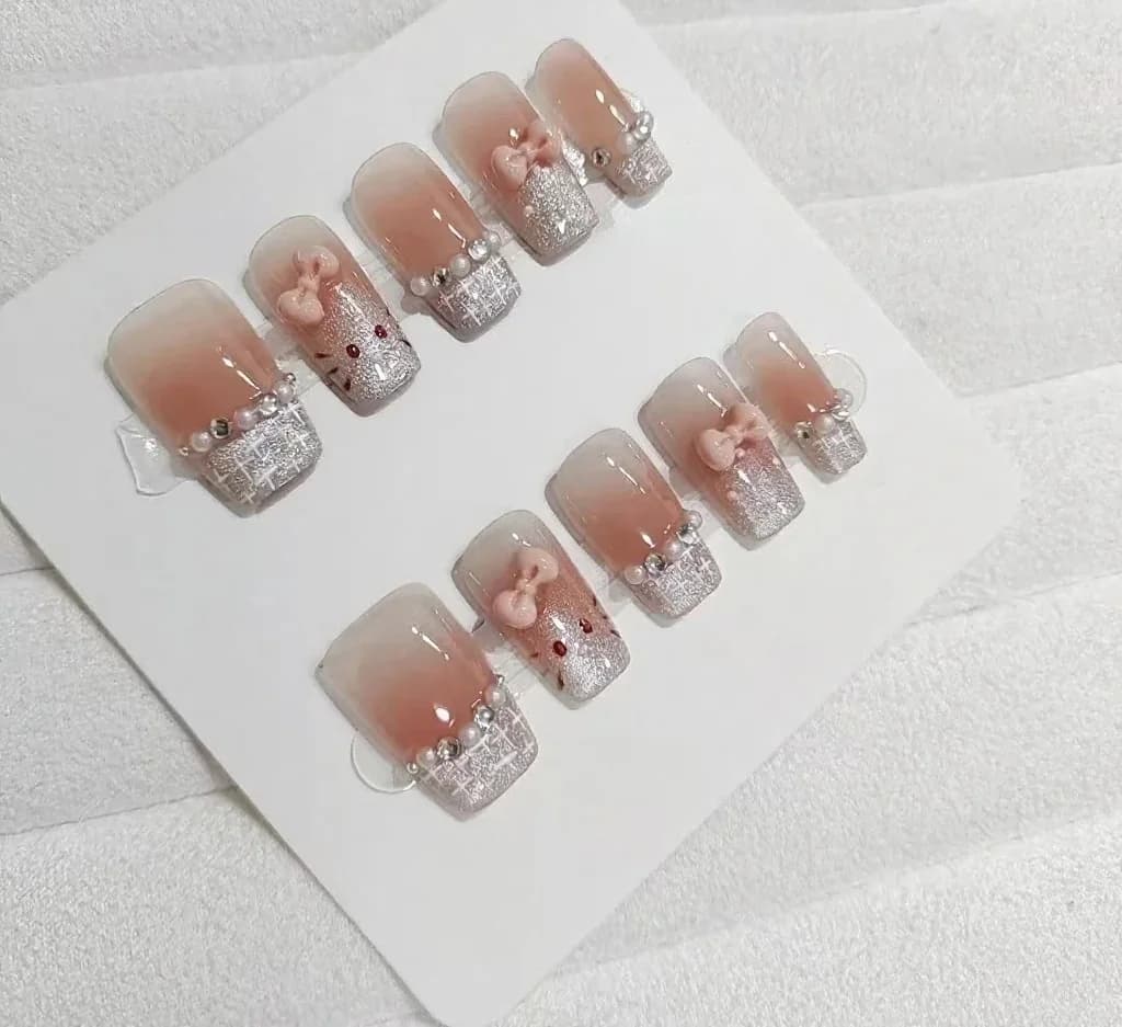 Liimattavat kynnet, lyhyt neliö, söpö kissa-sarjakuvadesign, 30 kappaletta