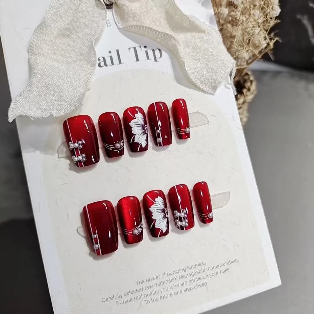 Punaiset kukkateko kynnet keskikokoinen arkku-malli, glitter-pinta, 10 kpl