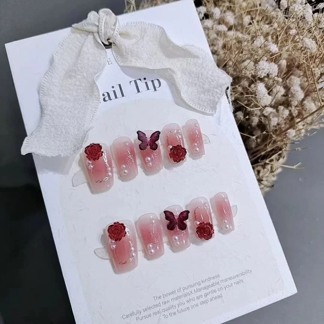 Lyhyet arkku-kynnet, luumu-rouge liukuväri ja kukkakuvio, 10 kpl
